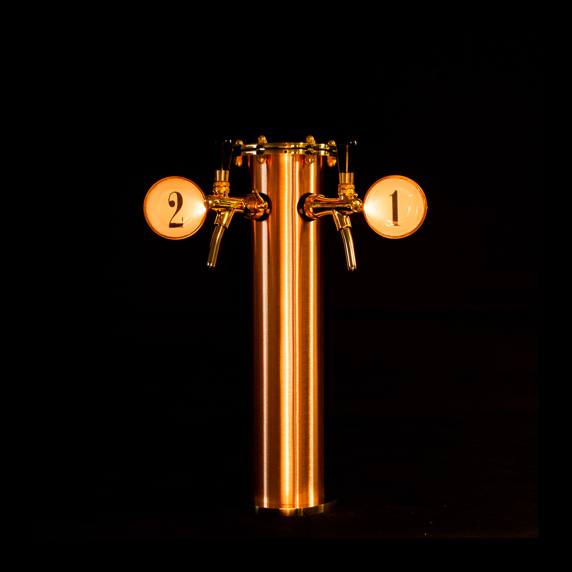 dwukranowy nalewak do piwa miedziany