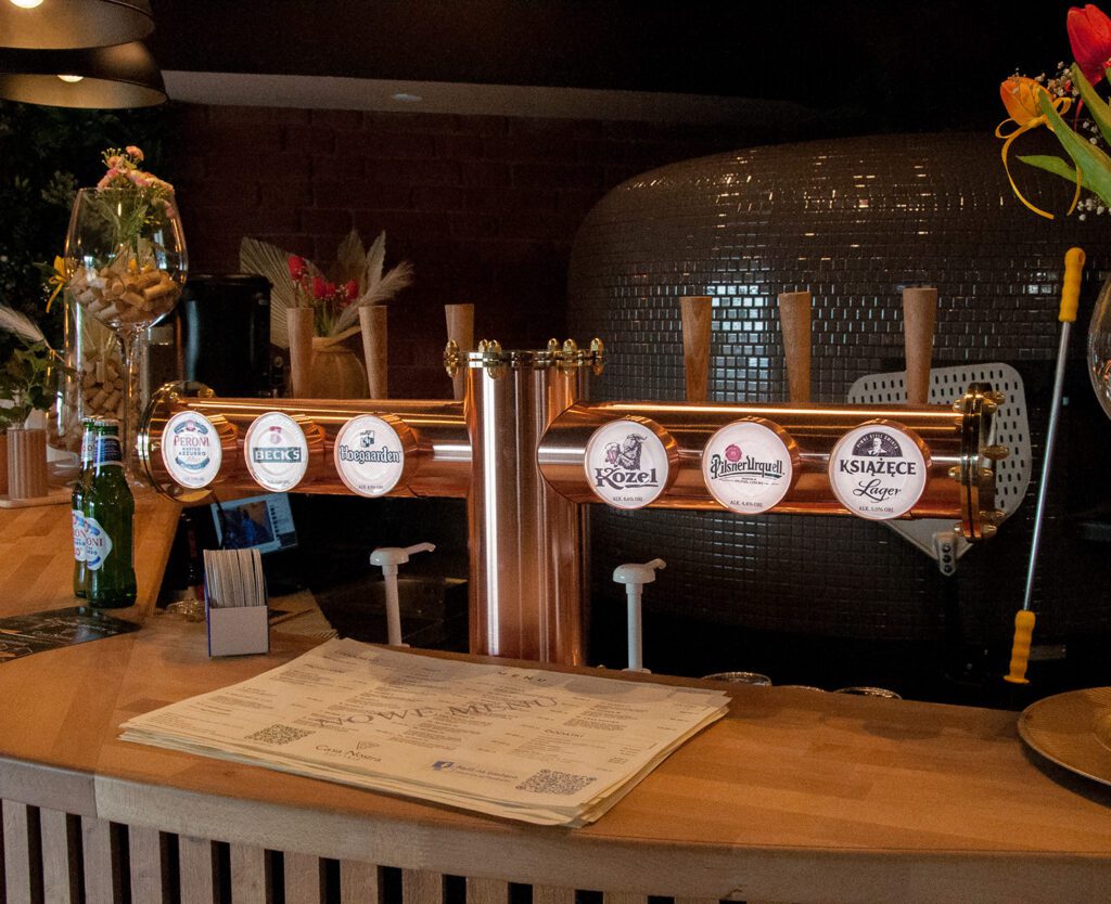 Nalewak miedziany Limbus – surowa konstrukcja industrialna medaliony led montaż żywiec