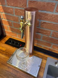 kolumna piwna domowa miedziana, rzemiosło, design, miedź, nalewak w domu